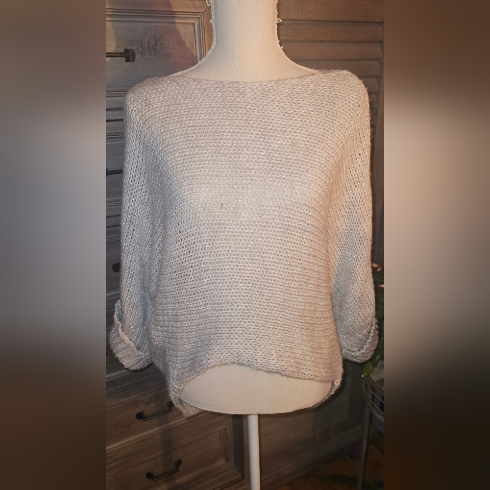 Women's Cream W/lil Metalic Sweater Made In Italy One Size Fits All Very Cute On